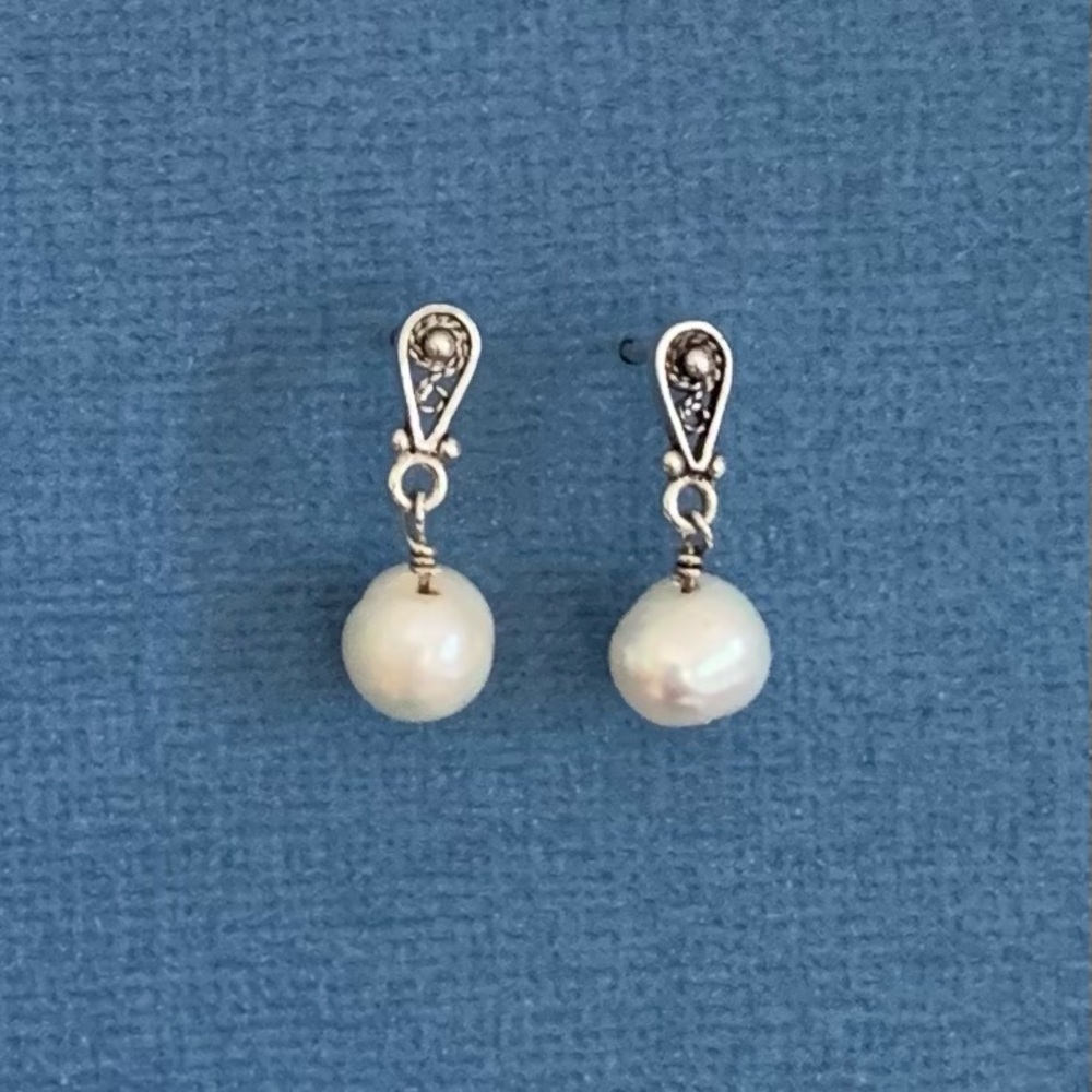 Pearl Drop Dangle Earrings - White Freshwater Pearls with Sterling Silver